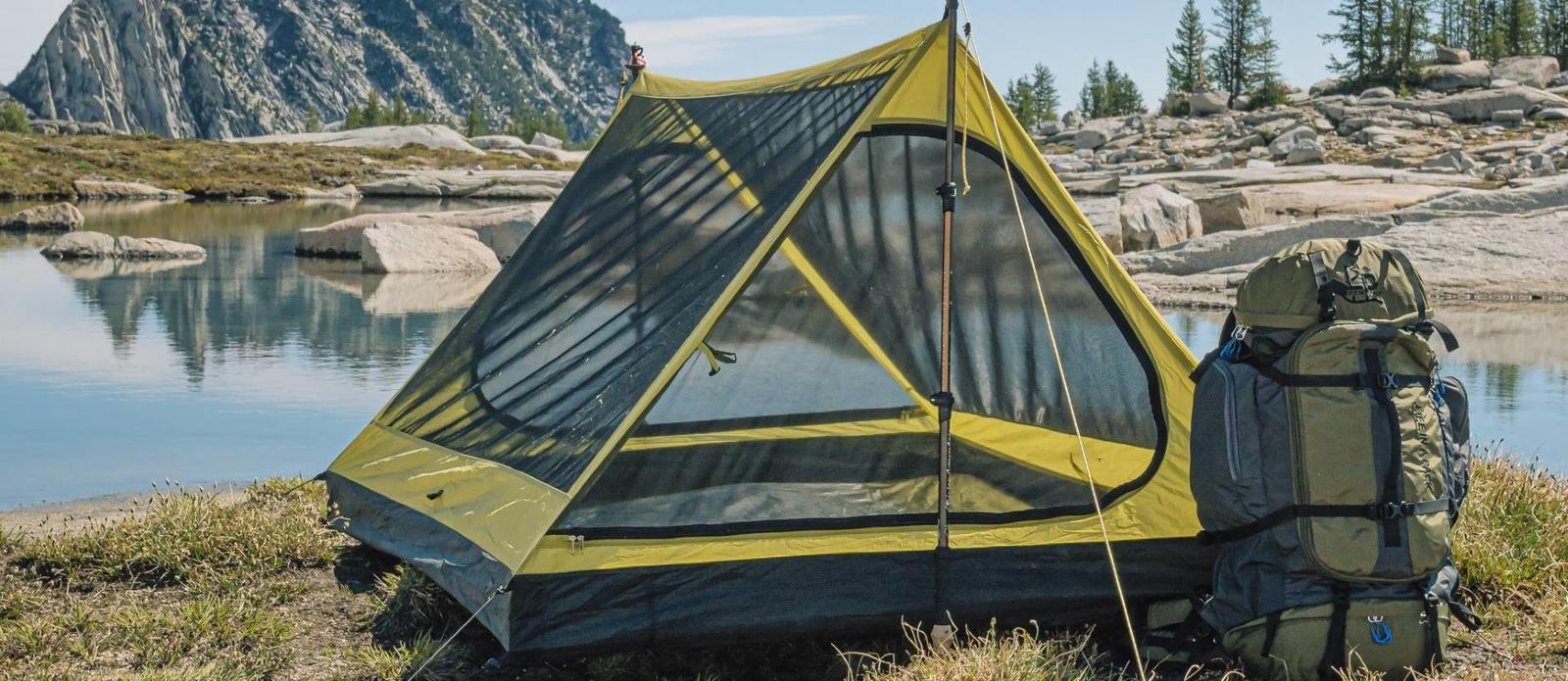 Two lawyers making tents
